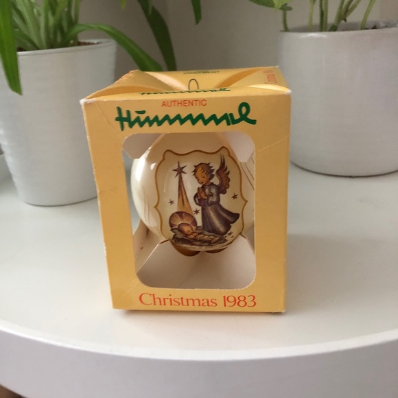 Vintage Christmas Tree Ornament - Picture 3 of 6